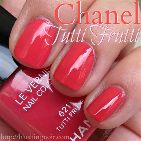 chanel tutti|Chanel Tutti Frutti Le Vernis Nail Colour Swatches.